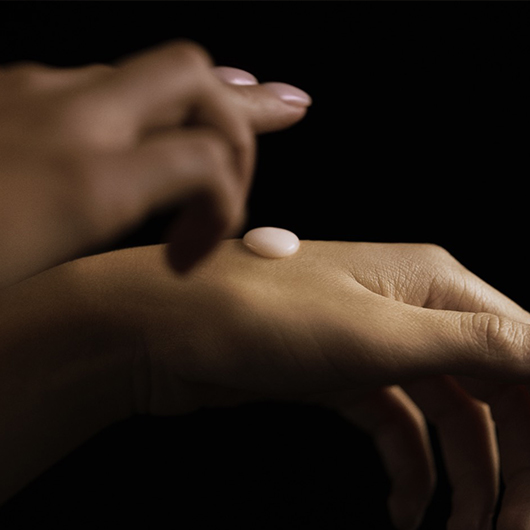 화장품의 텍스처: 시슬리의 혁신적인 포뮬레이션 기술